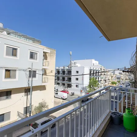 Spacious 4br In The Heart Of Swieqi By 360 Estates Apartmán